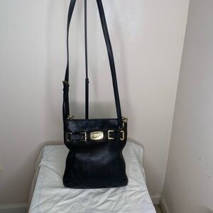 MICHAEL KORS Hamilton Pebble Leather Crossbody Bag Purse Black